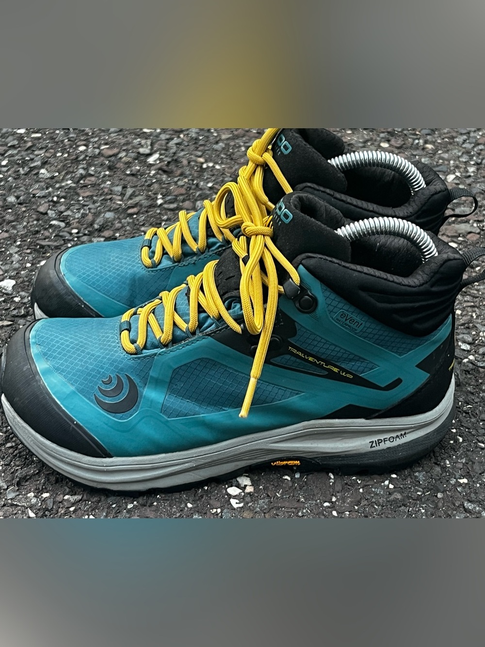 Topo Athletic Trailventure WP Women’s 6.5 Teal Gold Waterproof Hiking Boots